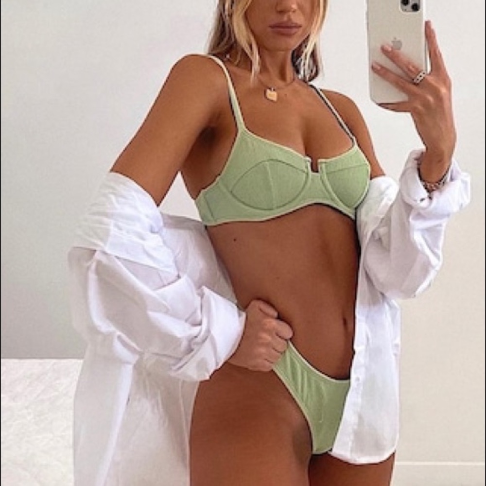Never worn Size 8 Bikini